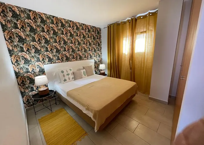 Lägenhetshotell Esmeralda Holidays 3*