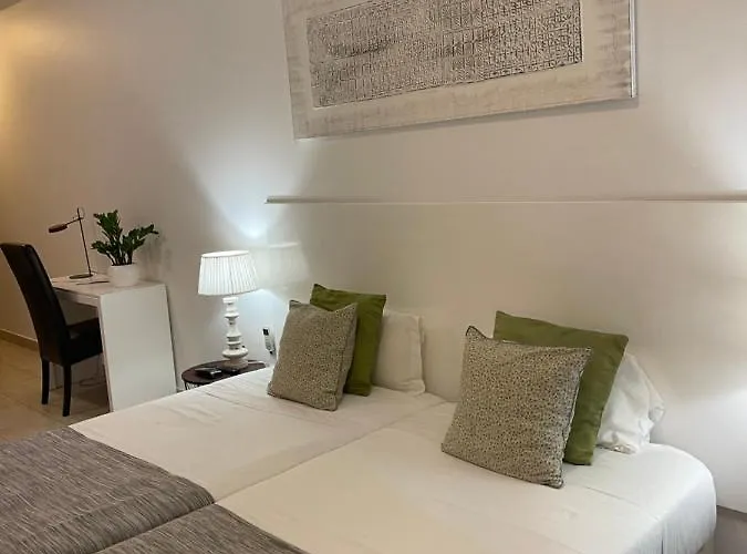 Esmeralda Holidays Lägenhetshotell 3*