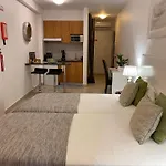 埃斯梅拉达假日公寓 公寓式酒店 3*