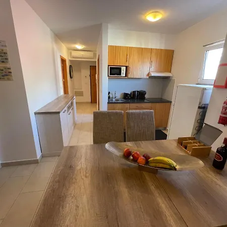 Esmeralda Holidays Apartahotel