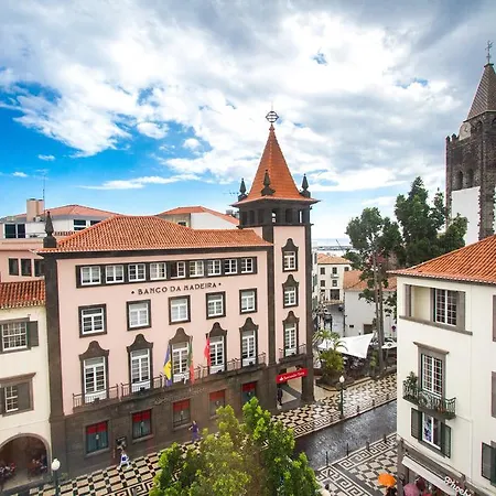 Esmeralda Holidays Apartahotel