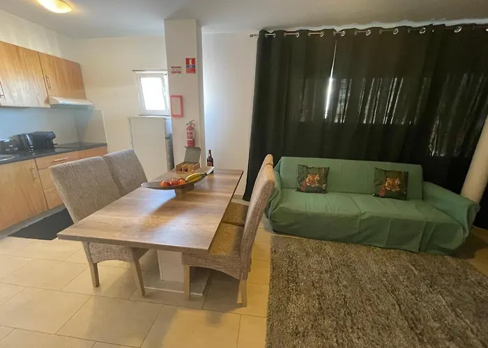 Lägenhetshotell Esmeralda Holidays 4*