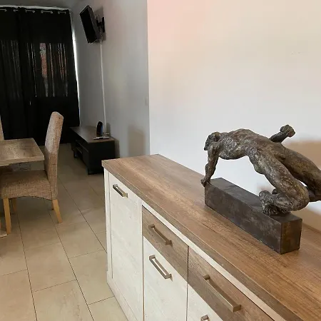 Esmeralda Holidays Apartahotel