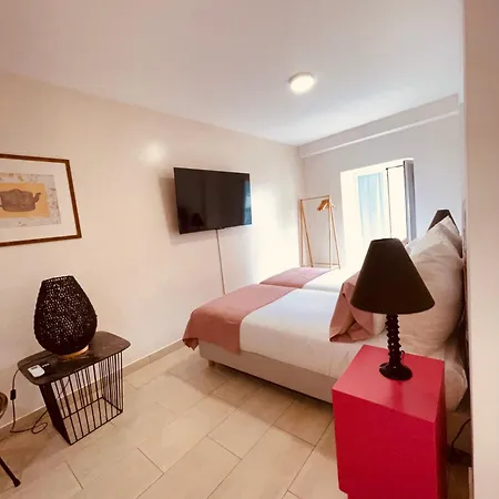 Esmeralda Holidays Apartahotel