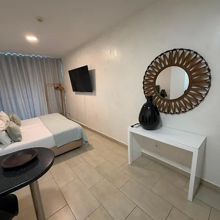 Apartahotel Esmeralda Holidays Funchal (Madeira)