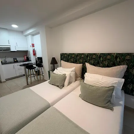 Esmeralda Holidays Apartahotel 3*