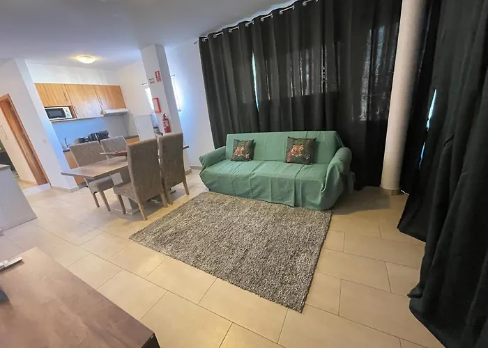 Esmeralda Holidays Funchal (Madeira)